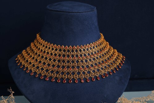 Konikkara broad Kuwaity gold-and-ruby bridal choker